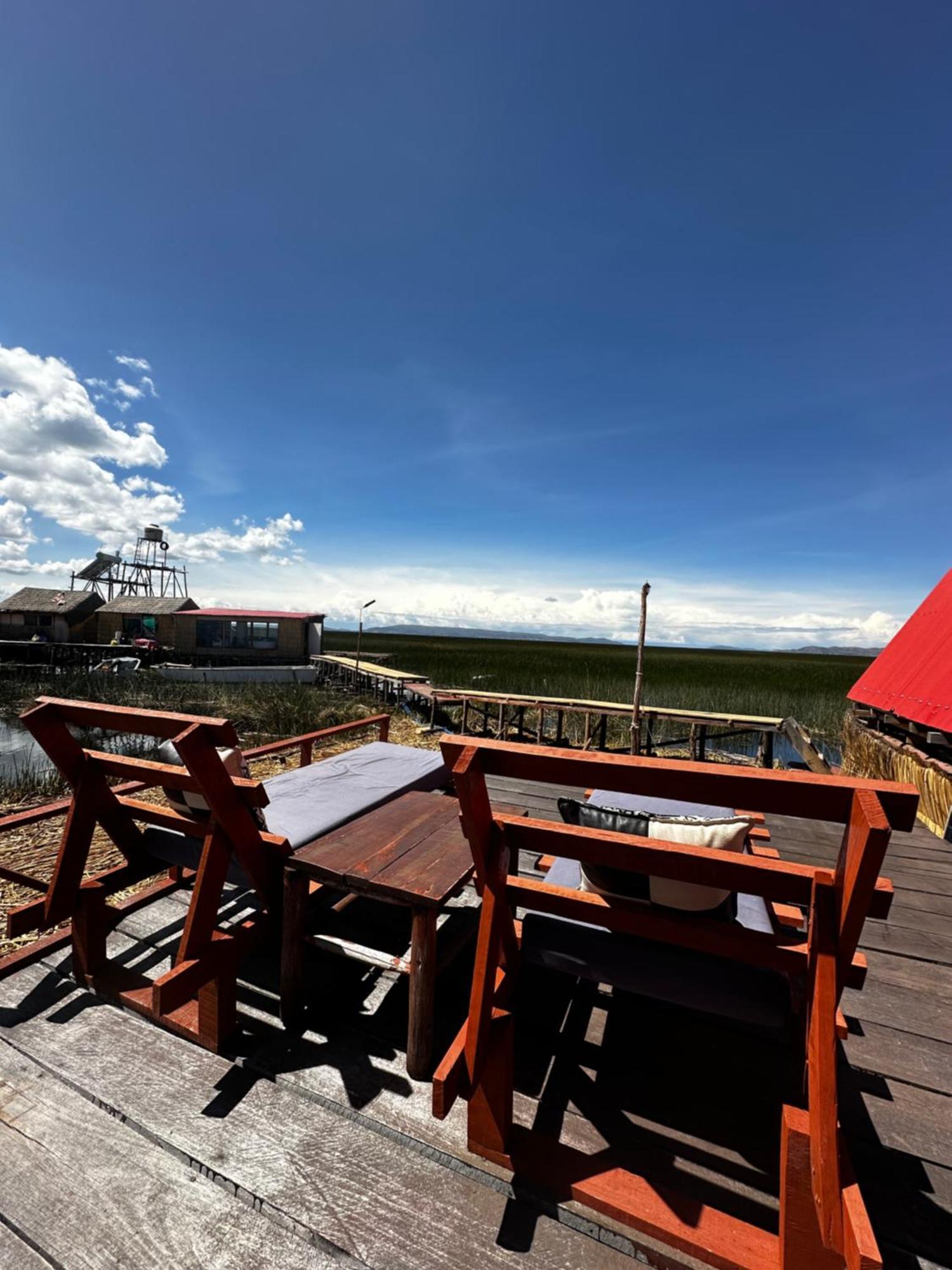 Uros Waliski Lodge Puno Eksteriør bilde