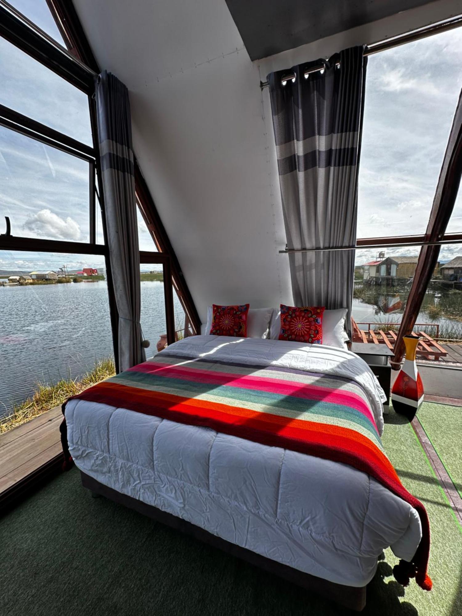 Uros Waliski Lodge Puno Eksteriør bilde