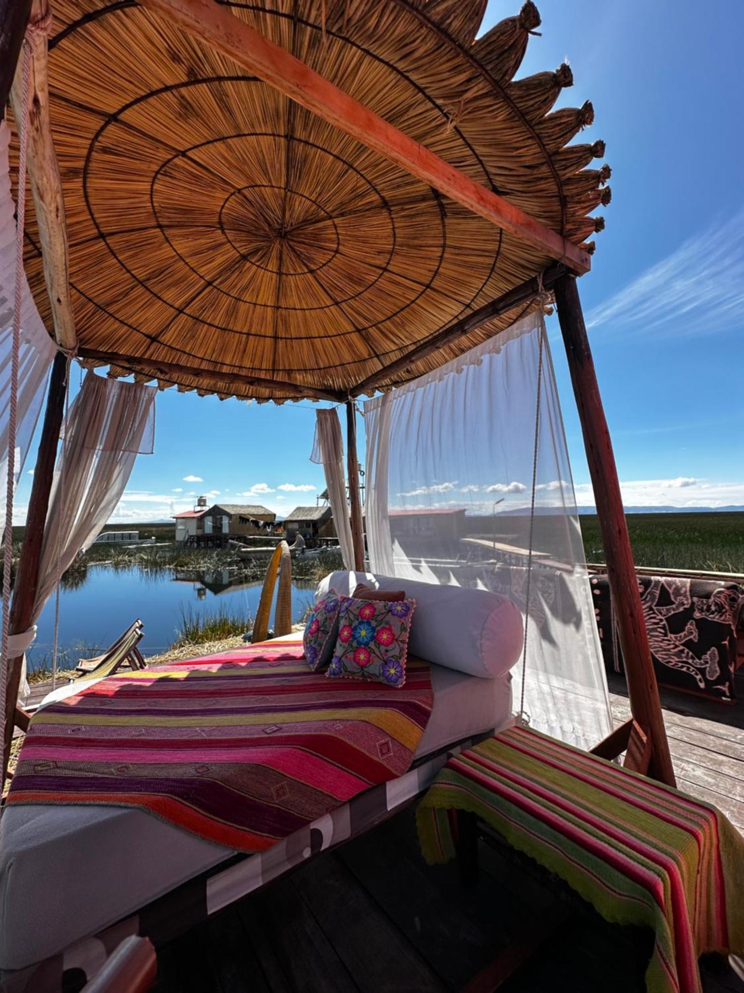 Uros Waliski Lodge Puno Eksteriør bilde