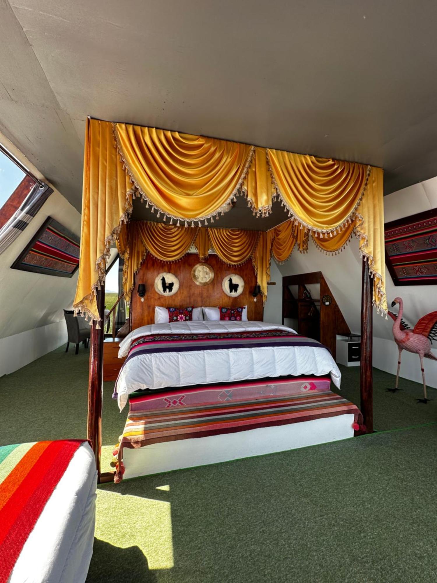 Uros Waliski Lodge Puno Eksteriør bilde
