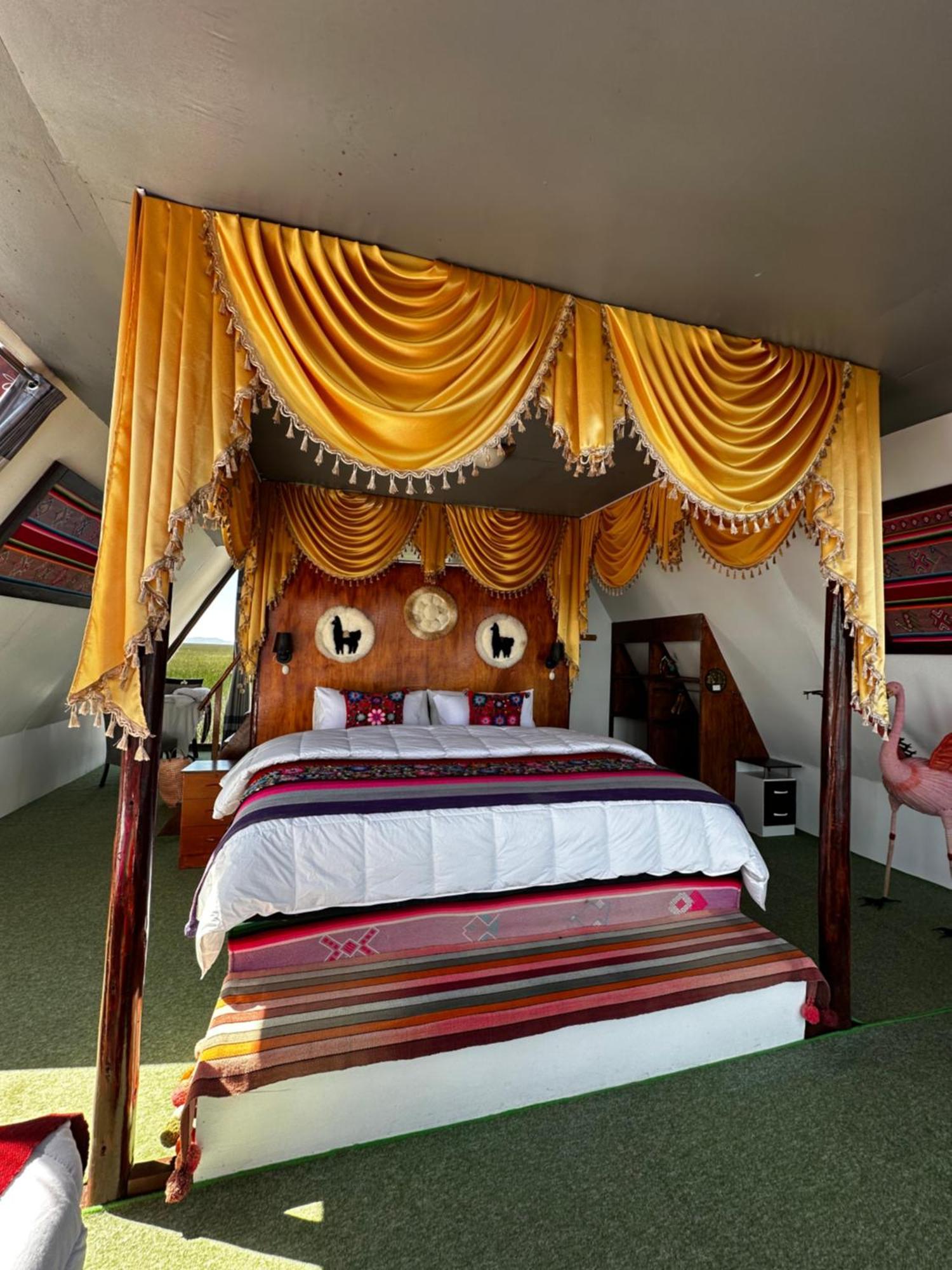 Uros Waliski Lodge Puno Eksteriør bilde
