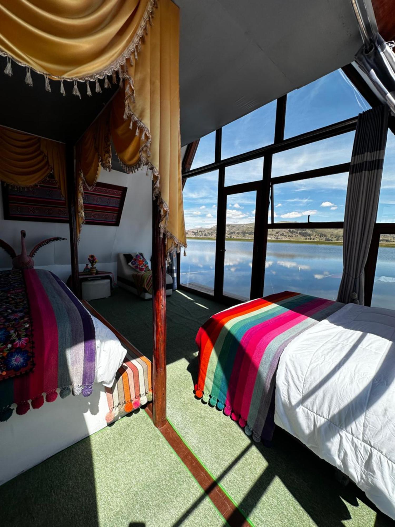 Uros Waliski Lodge Puno Eksteriør bilde