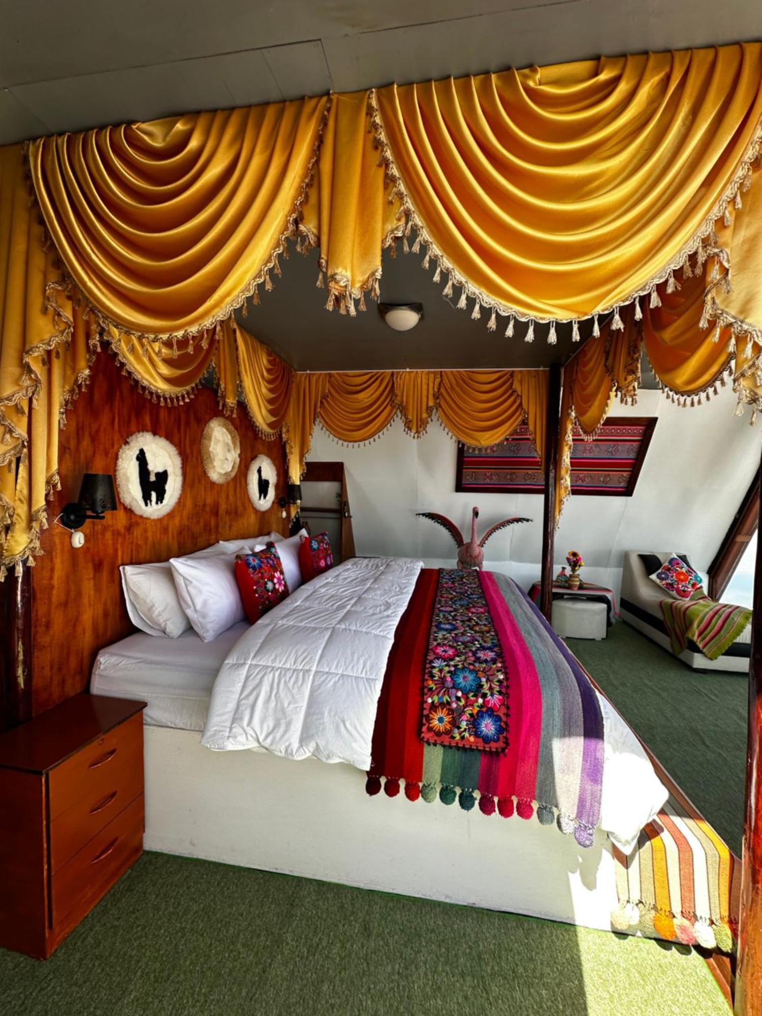 Uros Waliski Lodge Puno Eksteriør bilde