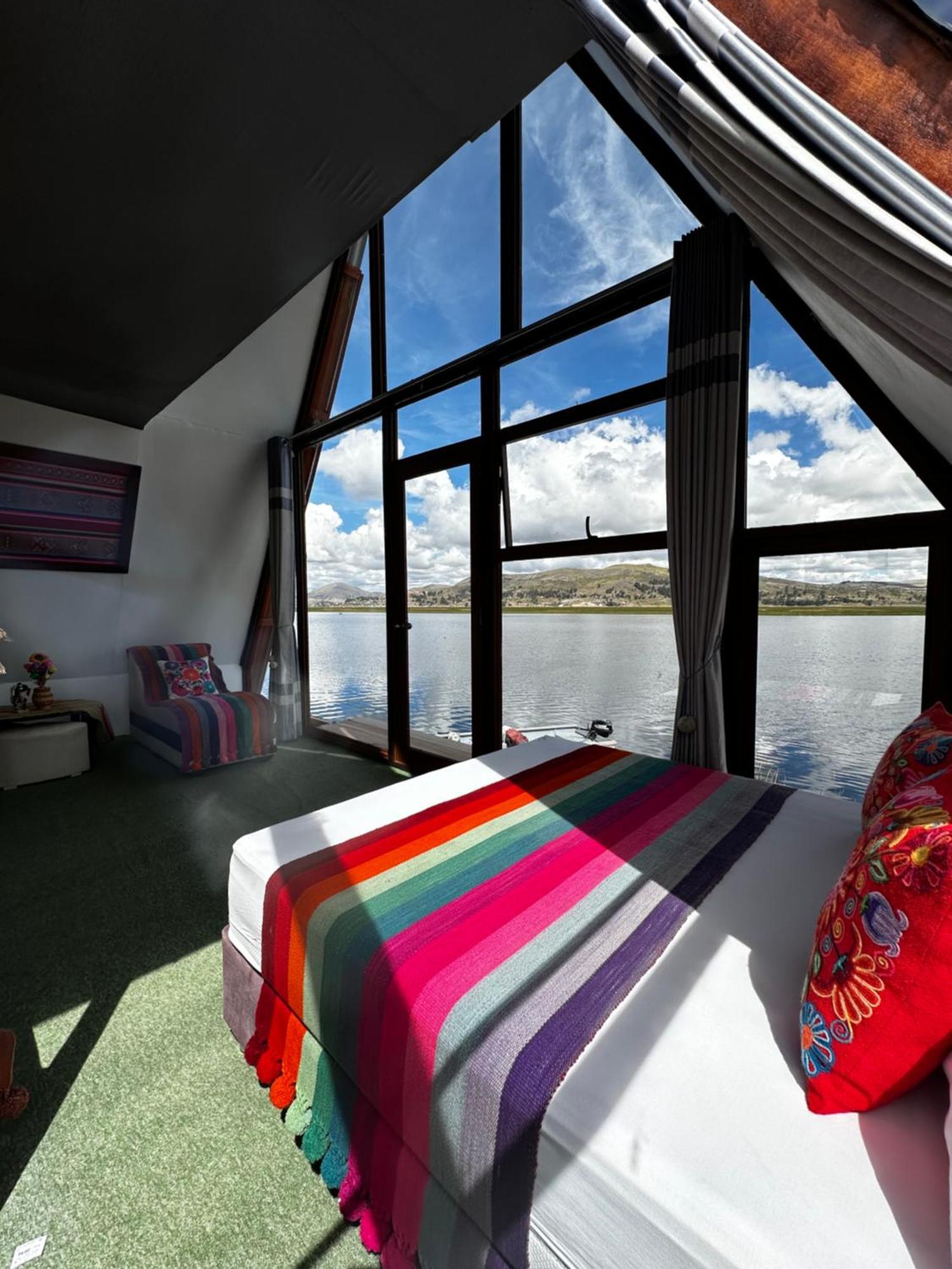 Uros Waliski Lodge Puno Eksteriør bilde