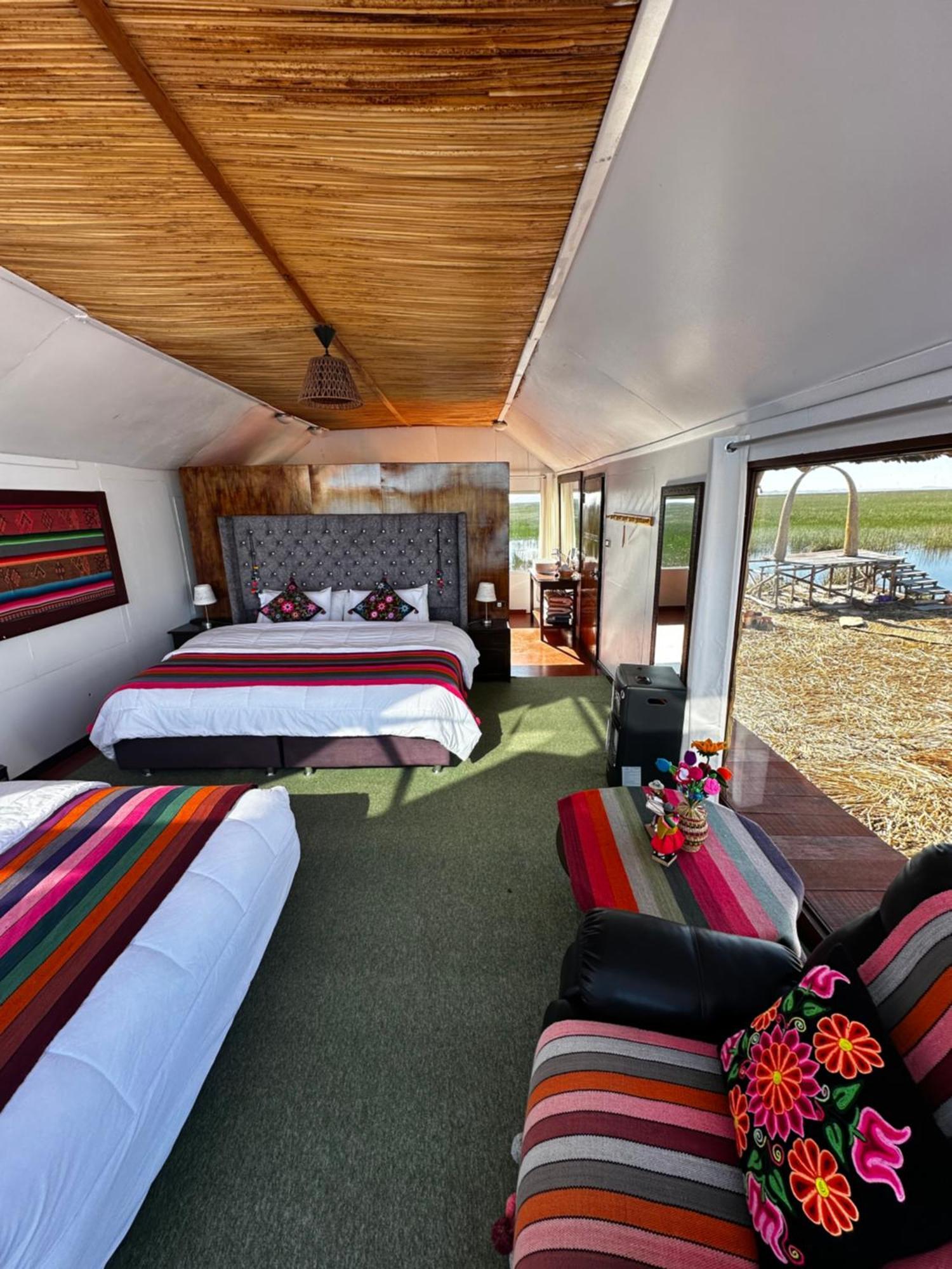 Uros Waliski Lodge Puno Eksteriør bilde