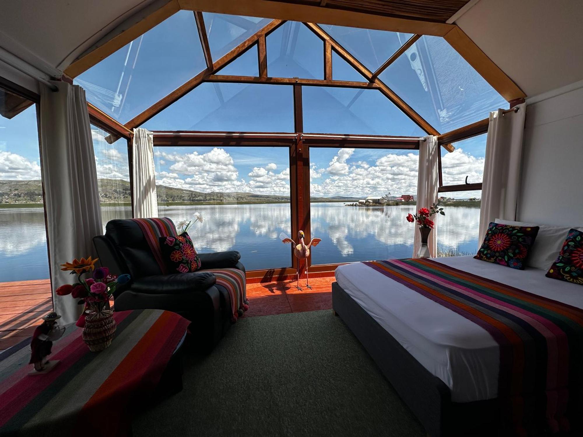 Uros Waliski Lodge Puno Eksteriør bilde