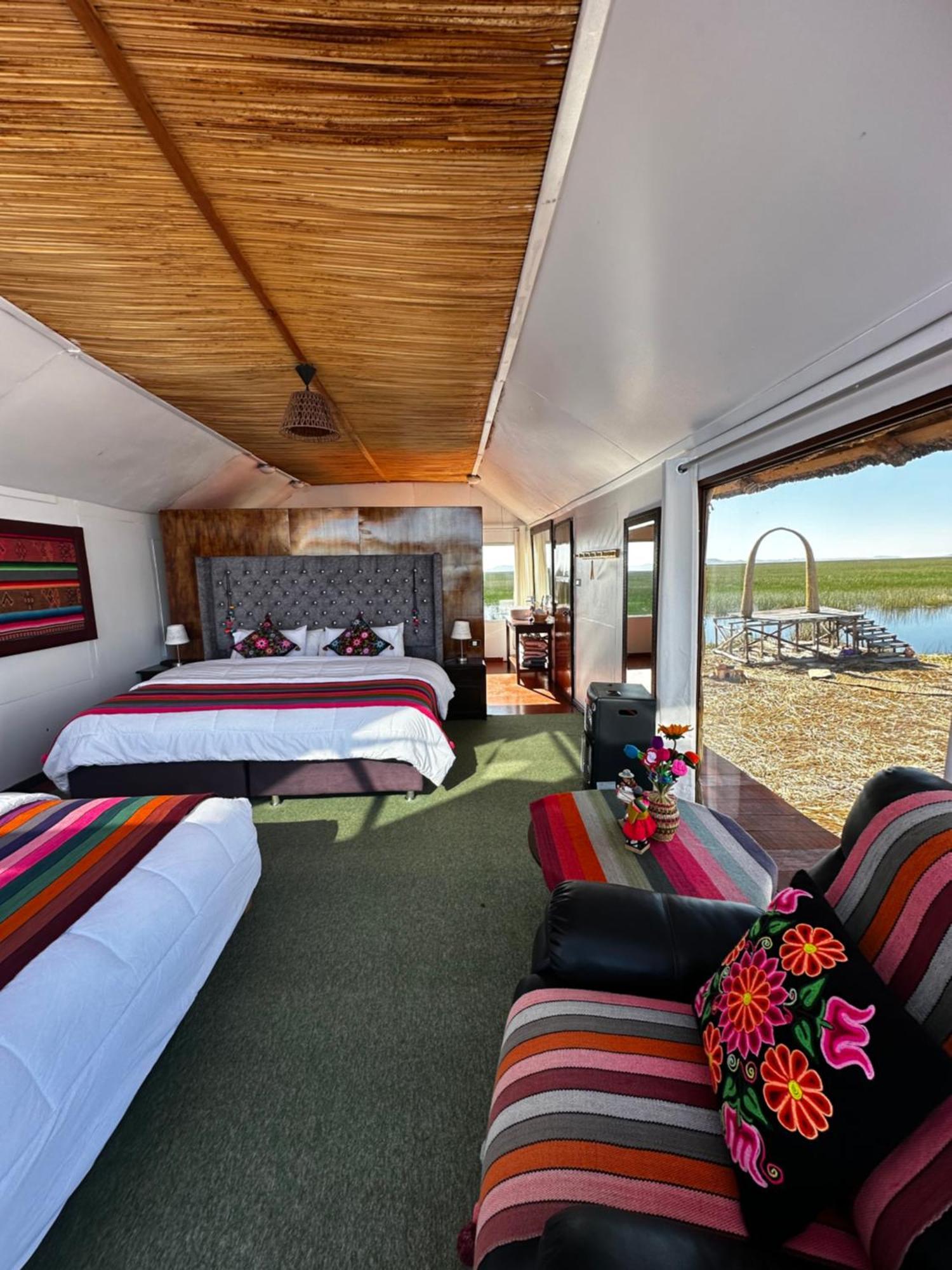 Uros Waliski Lodge Puno Eksteriør bilde