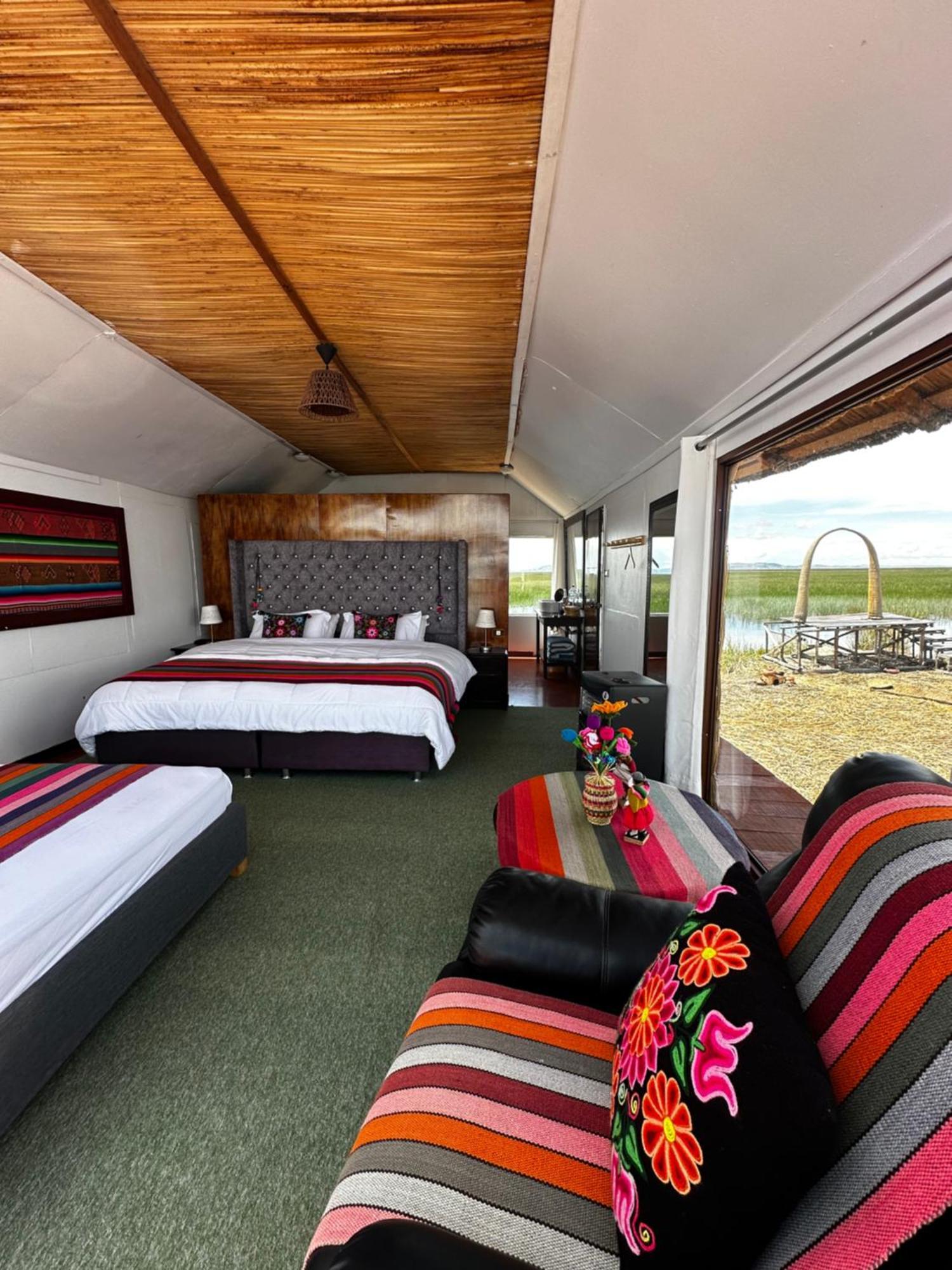 Uros Waliski Lodge Puno Eksteriør bilde