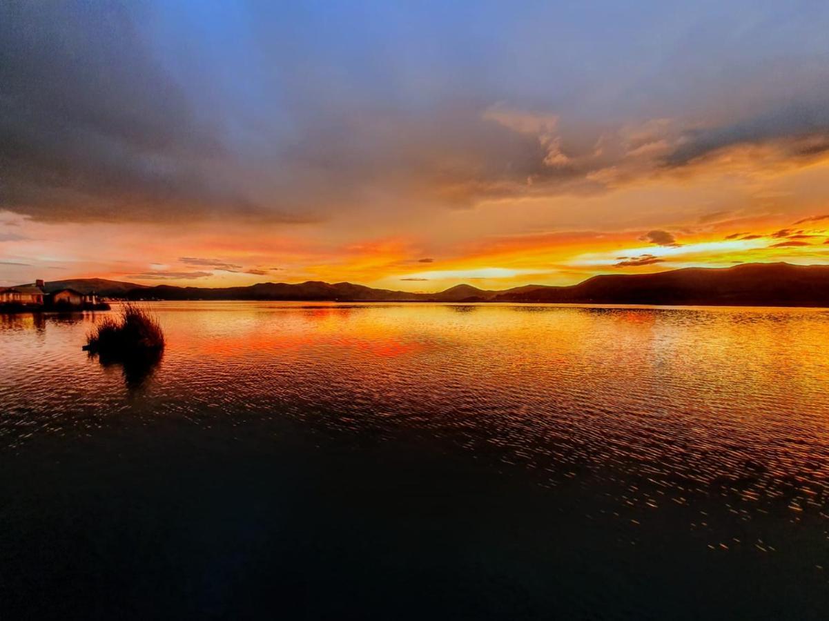 Uros Waliski Lodge Puno Eksteriør bilde